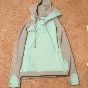 Fashionable Sweatshirt